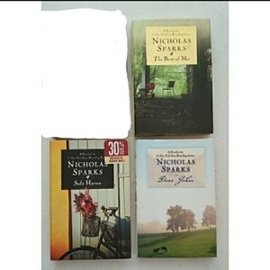 Lot of 4 Nicolas Sparks books